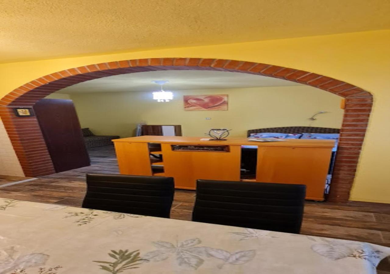 Oazis Apartman Harkany Bagian luar foto