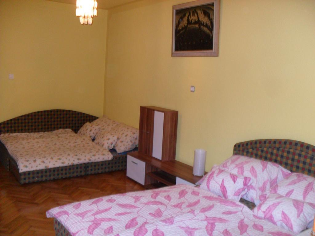 Oazis Apartman Harkany Bagian luar foto