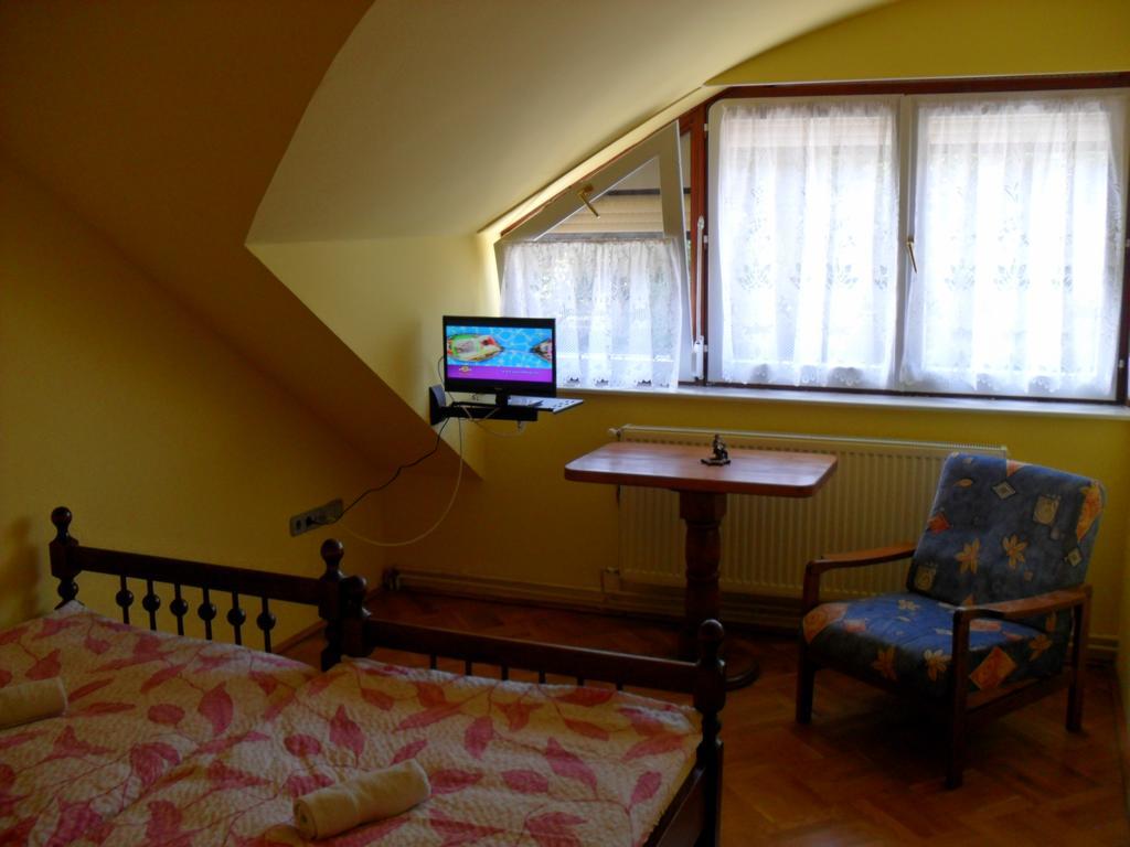 Oazis Apartman Harkany Bagian luar foto